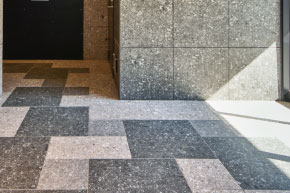 エントランスホール